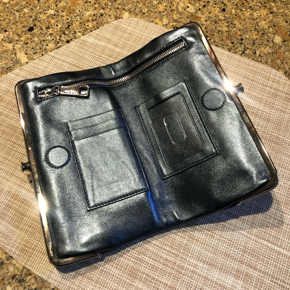 HOBO Clutch - Picture 2 of 5
